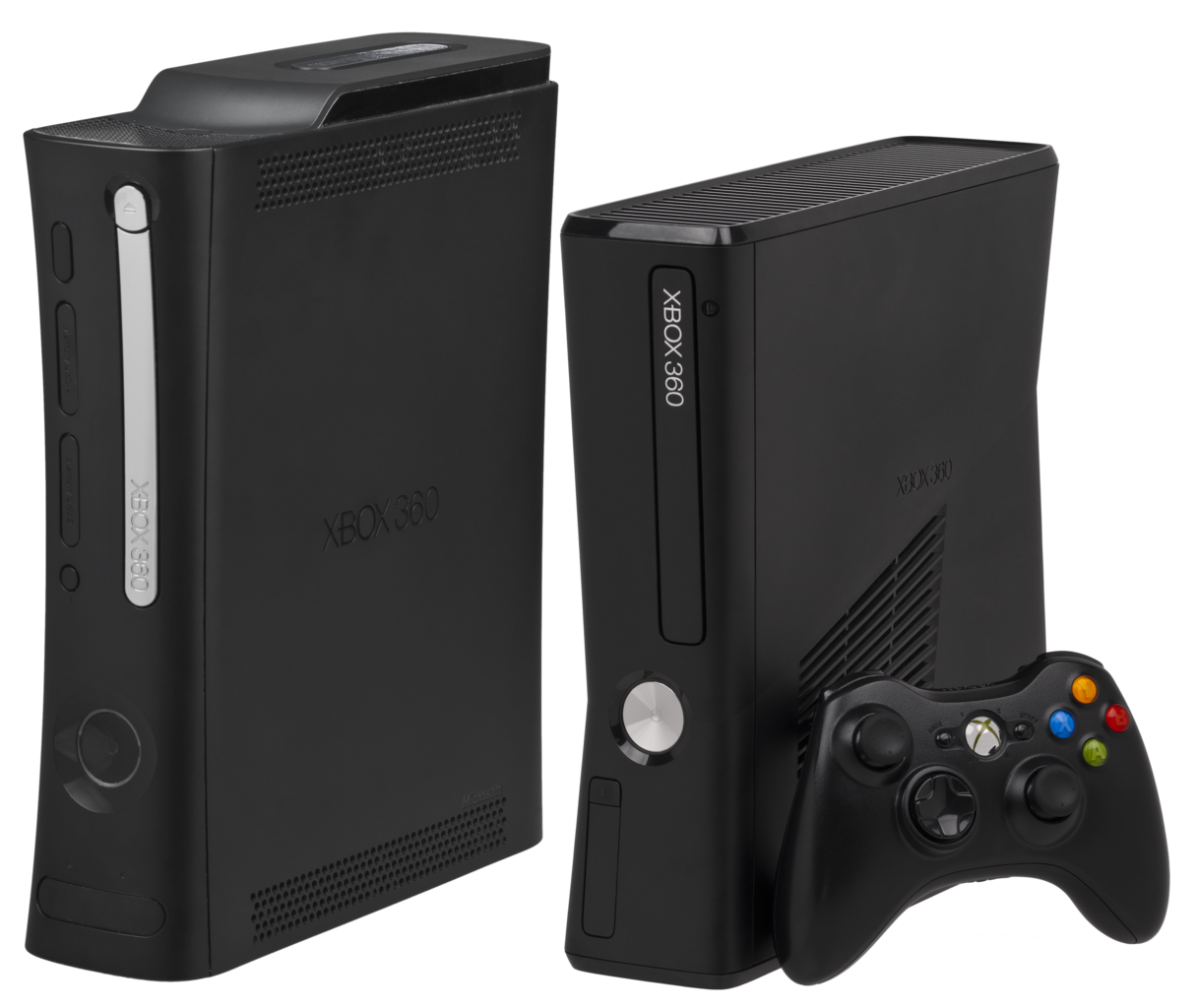 Xbox 360 "Elite" et "Slim" avec une manette.